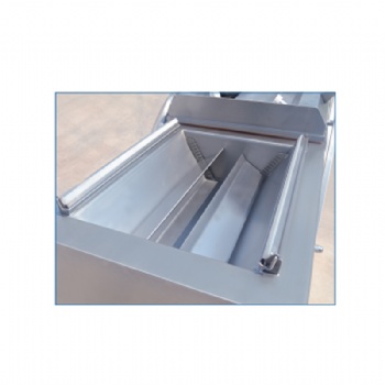  Concave vacuum packaging machine	